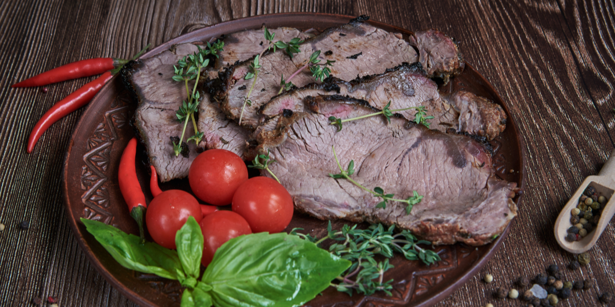 ROSBIFE COM ERVAS AROMÁTICAS