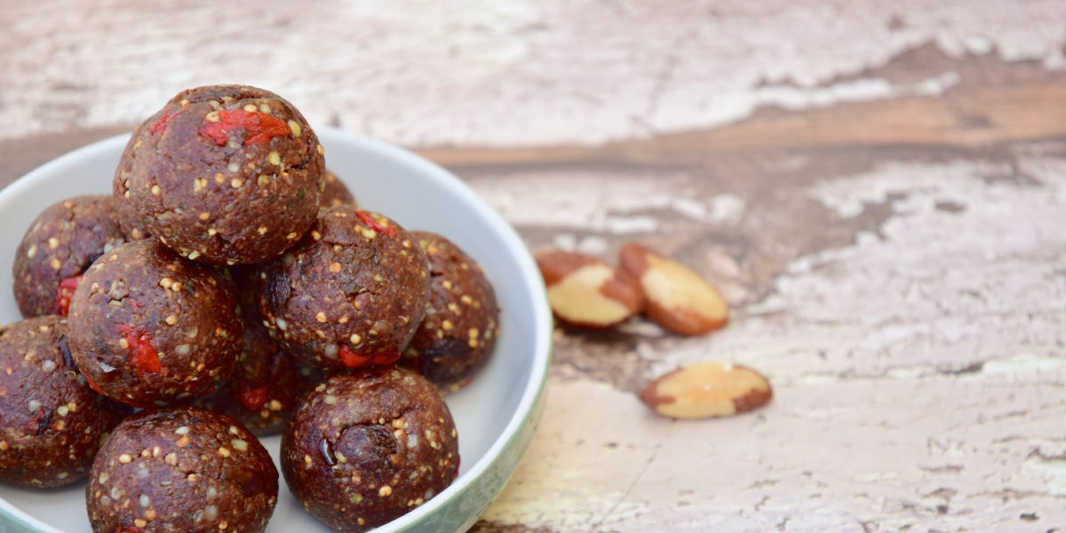 BOMBONS COM CARAMELO E GOJI